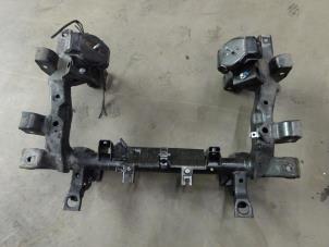 Gebruikte Subframe Mitsubishi Pajero Hardtop (V6/7) 3.2 DI-D 16V Prijs op aanvraag aangeboden door Verhoef Cars & Parts