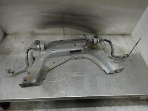 Gebruikte Subframe Renault Clio III (BR/CR) 1.2 16V 75 Prijs € 75,00 Margeregeling aangeboden door Verhoef Cars & Parts