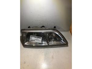 Begagnade Strålkastare, höger Daewoo Espero 1.8 CD Pris på förfrågan erbjuds av Verhoef Cars & Parts