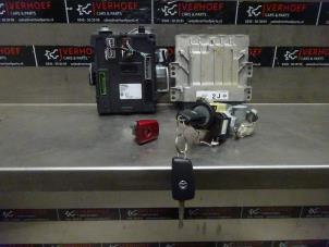 Gebruikte Slotenset Cilinder (compleet) Nissan Pulsar (C13) 1.2 DIG-T 16V Prijs € 250,00 Margeregeling aangeboden door Verhoef Cars & Parts