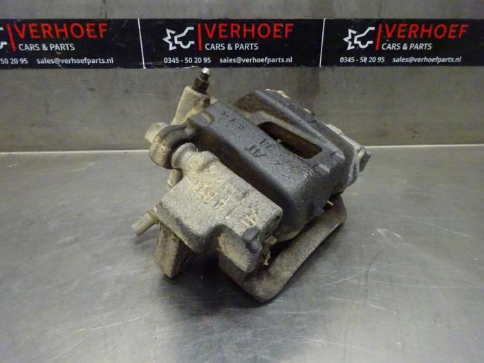 Bakre bromsok, vänster från en Toyota Land Cruiser (J12) 3.0 D-4D 16V 2008