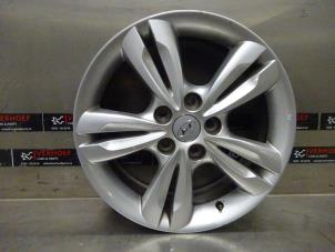 Begagnade Hjul Hyundai iX35 (LM) 2.0 16V Pris på förfrågan erbjuds av Verhoef Cars & Parts