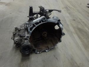 Gebruikte Versnellingsbak Volkswagen Polo IV (9N1/2/3) 1.2 Prijs op aanvraag aangeboden door Verhoef Cars & Parts