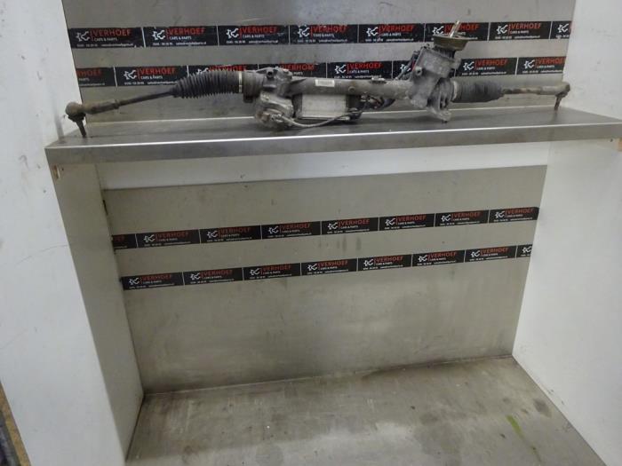 Servostyrningsbox från en Skoda Superb Combi (3TAC/TAF) 1.6 TDI 2011