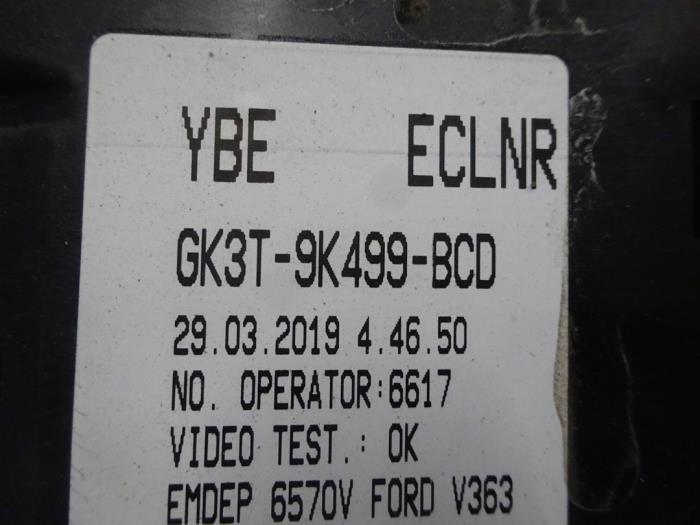 Säkringsbox från en Ford Transit 2.0 TDCi 16V Eco Blue 130 2019