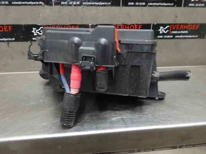 Säkringsbox från en Ford Transit 2.0 TDCi 16V Eco Blue 130 2019