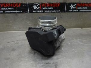 Gebruikte Gasklephuis BMW 5 serie (F10) 520i 16V Prijs € 50,00 Margeregeling aangeboden door Verhoef Cars & Parts