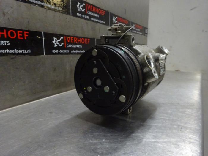 Luftkonditioneringspump från en Suzuki Celerio (LF) 1.0 12V Dualjet 2019