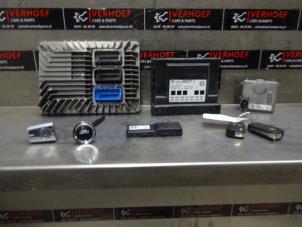 Gebruikte Slotenset Cilinder (compleet) Opel Insignia Sports Tourer 2.0 SIDI Eco Turbo 16V Prijs op aanvraag aangeboden door Verhoef Cars & Parts