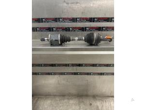 Gebruikte Aandrijfas links-voor Toyota Hilux V/VI 2.4 D4D-F 16V 4x4 Prijs € 302,50 Inclusief btw aangeboden door Verhoef Cars & Parts