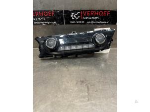 Begagnade Värmekontrollpanel Toyota Hilux V/VI 2.4 D4D-F 16V 4x4 Pris € 242,00 Inklusive moms erbjuds av Verhoef Cars & Parts