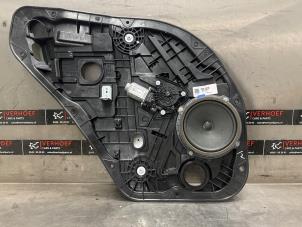 Używane Mechanizm szyby lewej tylnej wersja 4-drzwiowa Kia Niro I (DE) 1.6 GDI Hybrid Cena € 60,00 Procedura marży oferowane przez Verhoef Cars & Parts