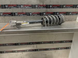 Gebruikte Schokdemperpoot rechts-voor Mercedes C Estate (S205) C-220 CDI BlueTEC, C-220 d 2.2 16V Prijs € 150,00 Margeregeling aangeboden door Verhoef Cars & Parts