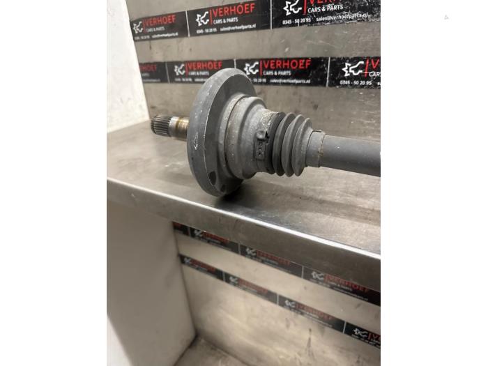 Aandrijfas links-achter van een Mercedes-Benz C Estate (S205) C-220 CDI BlueTEC, C-220 d 2.2 16V 2016