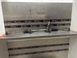 Gebruikte Stuurhuis Bekrachtigd Mitsubishi Space Star (A0) 1.0 12V Prijs € 100,00 Margeregeling aangeboden door Verhoef Cars & Parts