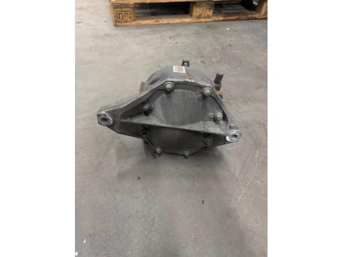 Bakre differential från en Mercedes-Benz C (W205) C-250 2.0 CGI 16V 2016