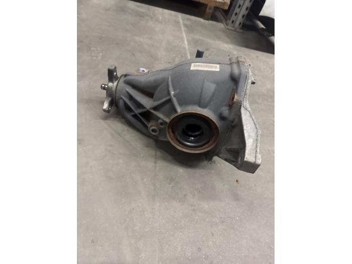 Bakre differential från en Mercedes-Benz C (W205) C-250 2.0 CGI 16V 2016