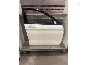 Begagnade Framdörr, 4-dörrars, höger Mercedes GLC (X253) 2.0 350 e 16V 4-Matic Pris € 725,00 Marginaltabell erbjuds av Verhoef Cars & Parts