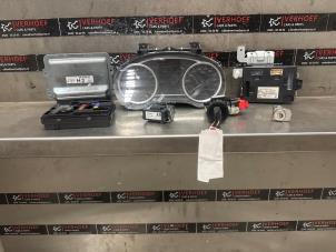 Gebruikte Slotenset Cilinder (compleet) Nissan Micra (K14) 1.0 IG-T 100 Prijs op aanvraag aangeboden door Verhoef Cars & Parts