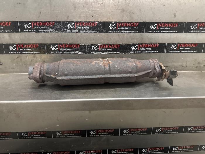 Katalytisk avgasrenare från en Mitsubishi Carisma 1.8 GDI 16V 1999