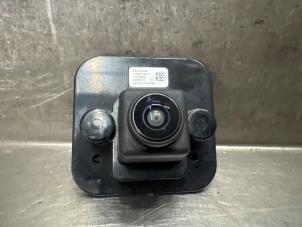 Gebruikte Achteruitrij Camera Nissan Qashqai (J12) 1.5 VC-T e-Power 16V Prijs € 150,00 Margeregeling aangeboden door Verhoef Cars & Parts