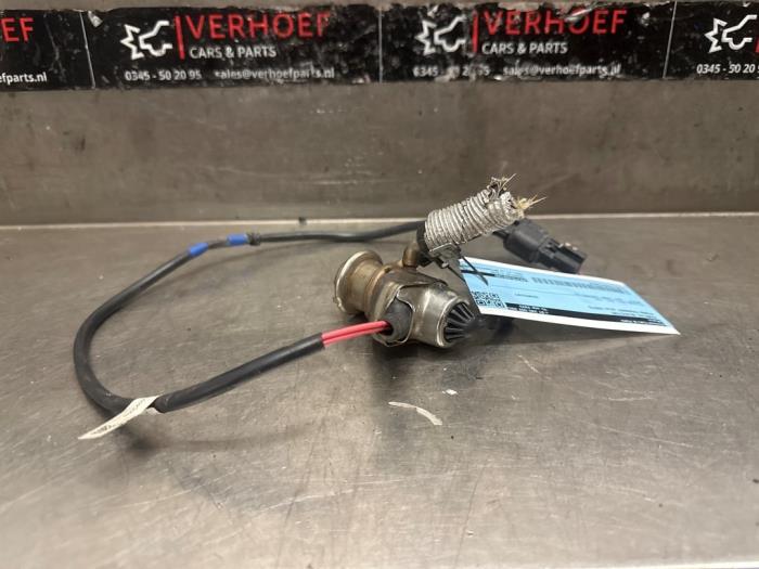 Injector adblue van een Ford Transit 2.0 TDCi 16V Eco Blue 130 2021