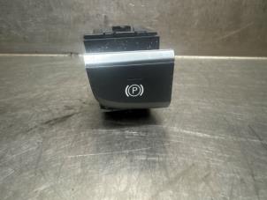 Begagnade Brytare, parkeringsbroms Audi RS 3 Sportback (8VA/8VF) 2.5 TFSI 20V Quattro Pris € 20,00 Marginaltabell erbjuds av Verhoef Cars & Parts