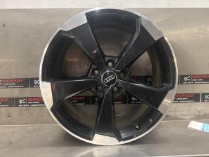 Begagnade Hjul Audi RS 3 Sportback (8VA/8VF) 2.5 TFSI 20V Quattro Pris € 400,00 Marginaltabell erbjuds av Verhoef Cars & Parts