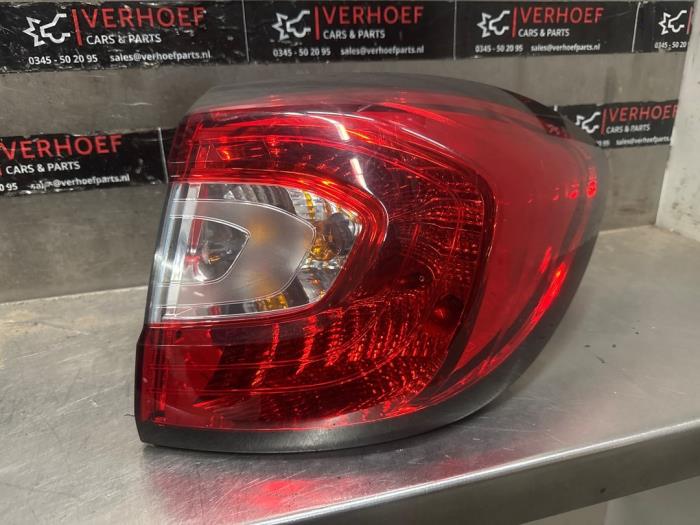 Baklykta, höger från en Renault Captur (2R) 0.9 Energy TCE 12V 2013