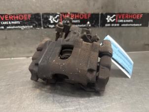 Gebruikte Remklauw (Tang) rechts-achter Toyota Yaris III (P13) 1.33 16V Dual VVT-I Prijs € 40,00 Margeregeling aangeboden door Verhoef Cars & Parts