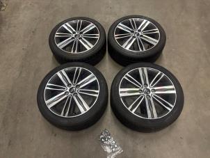 Begagnade Sporthjulsuppsättning + vinterdäck Kia Picanto (JA) 1.0 T-GDI 12V Pris på förfrågan erbjuds av Verhoef Cars & Parts