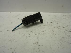 Używane Czujnik poduszki powietrznej Mazda 6 SportBreak (GJ/GH/GL) 2.0 Skyactiv G 145 16V Cena € 20,00 Procedura marży oferowane przez Verhoef Cars & Parts