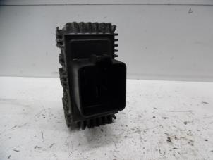 Begagnade Glödstiftsrelä Opel Vectra C GTS 1.9 CDTI 16V Pris € 50,00 Marginaltabell erbjuds av Verhoef Cars & Parts