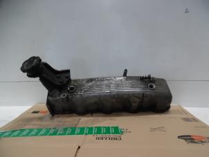 Używane Pokrywa zaworów Mitsubishi L-400 2.5 TD Cena na żądanie oferowane przez Verhoef Cars & Parts