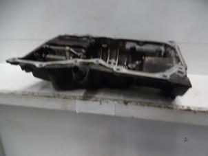 Używane Miska olejowa Mazda 5 (CR19) 1.8i 16V Cena € 50,00 Procedura marży oferowane przez Verhoef Cars & Parts