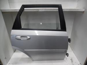 Begagnade Bakdörr, 4-dörrars, höger Chevrolet Nubira Wagon (J100) 2.0 TCDI 16V Pris € 100,00 Marginaltabell erbjuds av Verhoef Cars & Parts