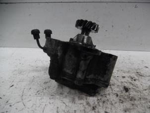 Gebruikte Videpomp (Diesel) Mitsubishi Pajero Canvas Top (V6/7) 3.2 DI-D 16V Prijs op aanvraag aangeboden door Verhoef Cars & Parts