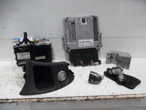 Gebruikte Slotenset Cilinder (compleet) Nissan Note (E12) Prijs € 250,00 Margeregeling aangeboden door Verhoef Cars & Parts