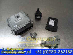 Gebruikte Kontaktslot + computer Volvo V60 I (FW/GW) 2.4 D6 20V Plug-in Hybrid AWD Prijs € 75,00 Margeregeling aangeboden door Autodemontagebedrijf De Ooyevaar