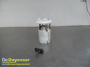 Gebruikte Benzinepomp Renault Megane IV (RFBB) 1.2 Energy TCE 100 Prijs € 49,99 Margeregeling aangeboden door Autodemontagebedrijf De Ooyevaar