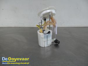 Begagnade Elektrisk bränslepump BMW 3 serie Touring (F31) 320d 2.0 16V EfficientDynamicsEdition Pris € 35,00 Marginaltabell erbjuds av Autodemontagebedrijf De Ooyevaar
