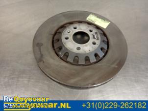 Begagnade Främre bromsskiva Audi E-tron (GEN) 55 quattro Pris € 59,99 Marginaltabell erbjuds av Autodemontagebedrijf De Ooyevaar