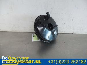 Begagnade Bromsservo Mitsubishi Space Star (A0) 1.0 12V Pris € 25,00 Marginaltabell erbjuds av Autodemontagebedrijf De Ooyevaar