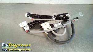 Begagnade Fönstermekanism, 4-dörrars, höger fram Jaguar XJ (X351) 3.0 D V6 24V Pris € 39,99 Marginaltabell erbjuds av Autodemontagebedrijf De Ooyevaar