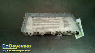 Używane Poduszka powietrzna prawa (deska rozdzielcza) BMW 5 serie (F10) 520d xDrive 16V Cena € 169,99 Procedura marży oferowane przez Autodemontagebedrijf De Ooyevaar