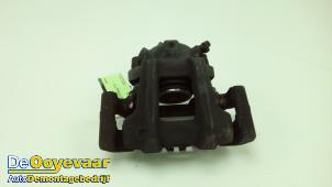 Używane Zacisk hamulcowy prawy przód BMW 3 serie Gran Turismo (F34) 320i 2.0 16V Cena € 15,00 Procedura marży oferowane przez Autodemontagebedrijf De Ooyevaar