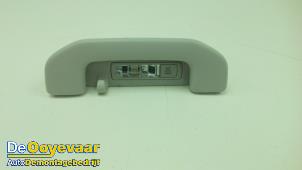 Gebruikte Handgreep Mercedes E Estate (S213) E-220d 2.0 Turbo 16V 4-Matic Prijs € 9,99 Margeregeling aangeboden door Autodemontagebedrijf De Ooyevaar