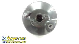 Gebruikte Rembekrachtiger Mercedes E (R207) E-200 CGI 16V BlueEfficiency Prijs € 35,00 Margeregeling aangeboden door Autodemontagebedrijf De Ooyevaar