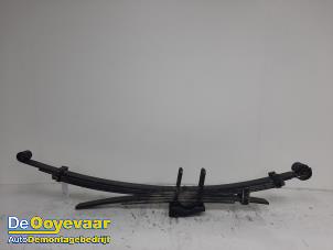 Begagnade Bakre bladfjäder Mitsubishi L-200 2.2 DI-D 4WD Pris € 199,99 Marginaltabell erbjuds av Autodemontagebedrijf De Ooyevaar