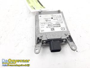 Gebruikte Sensor ACC (afstand) Mazda 3 (BM/BN) 2.0 SkyActiv-G 16V Prijs € 125,00 Margeregeling aangeboden door Autodemontagebedrijf De Ooyevaar